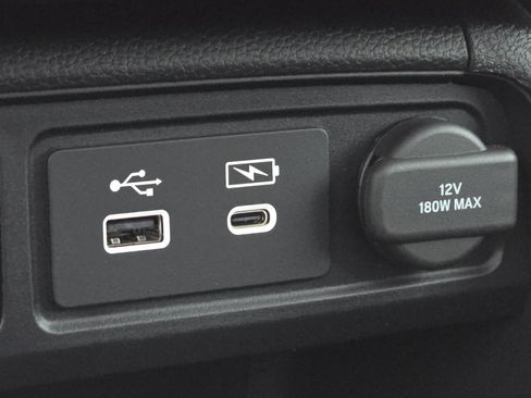 New 2025 Honda Pilot Touring image 10