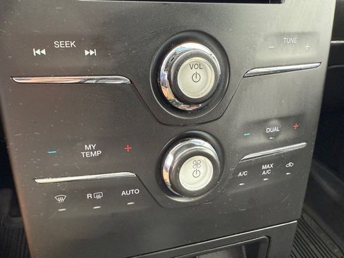 Used 2018 Ford Flex SEL w/ Equipment Group 202A image 16