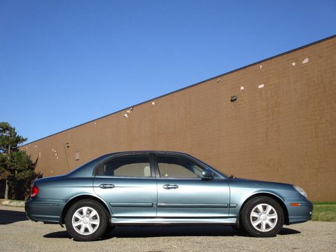 Used 2004 Hyundai Sonata image 8