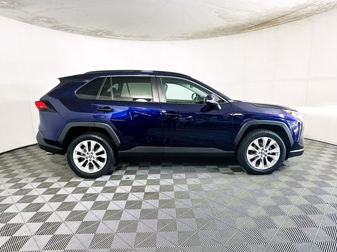 Used 2021 Toyota RAV4 XLE Premium FWD image 2