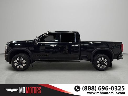 Used 2025 GMC Sierra 3500 Denali w/ Denali Reserve Package AWD/4WD image 2