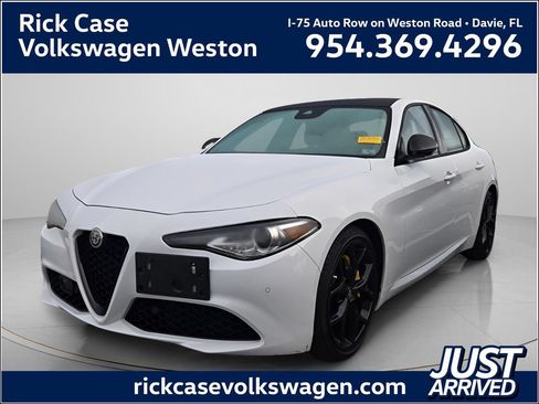 Used 2021 Alfa Romeo Giulia Ti w/ Nero Edizione RWD image 1