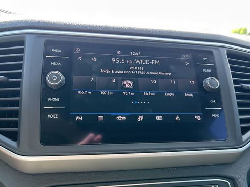 Used 2021 Volkswagen Atlas SE image 26