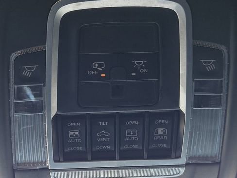 Used 2021 RAM 1500 Big Horn image 24