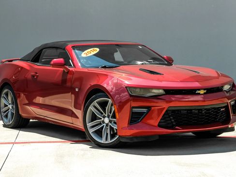 Used 2016 Chevrolet Camaro SS RWD image 5
