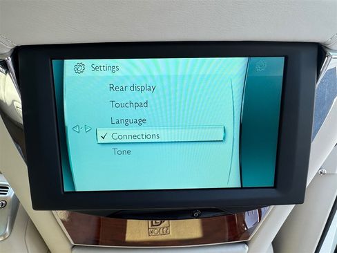 Used 2017 Rolls-Royce Ghost image 29