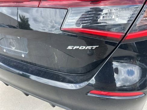 Used 2022 Honda Civic Sport image 4
