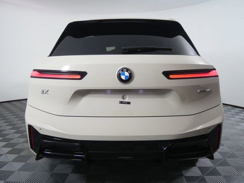 New 2026 BMW iX xDrive60 image 4