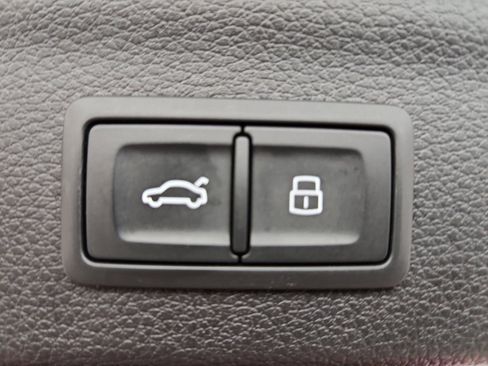 Used 2023 Audi Q3 2.0T Premium Plus w/ Premium Plus Package image 39