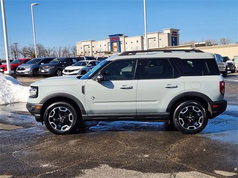 Used 2023 Ford Bronco Sport Outer Banks image 4