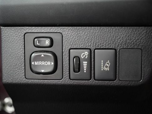 Used 2018 Toyota RAV4 LE w/ All Weather Liner Package AWD/4WD image 15