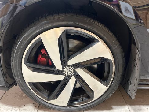 Used 2020 Volkswagen Golf 4-Door FWD image 9