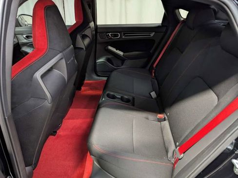 Used 2023 Honda Civic Type R image 9