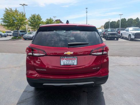 Used 2024 Chevrolet Equinox LT AWD/4WD image 6