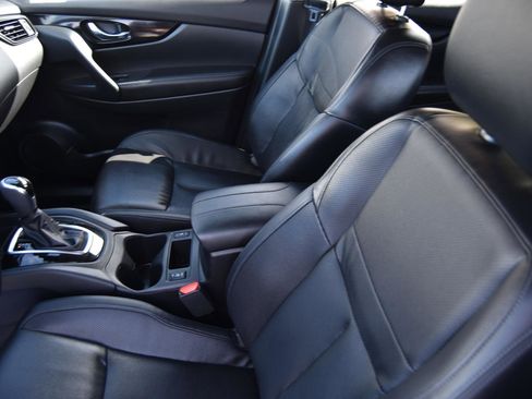 Used 2022 Nissan Rogue Sport SL image 14