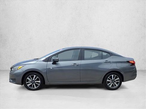 Used 2025 Nissan Versa SV FWD image 2