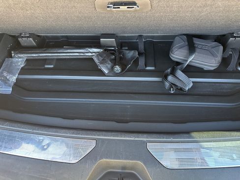 Used 2022 Cadillac Escalade Sport w/ Touring Package image 40