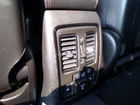 Used 2024 Dodge Durango R/T AWD/4WD image 13
