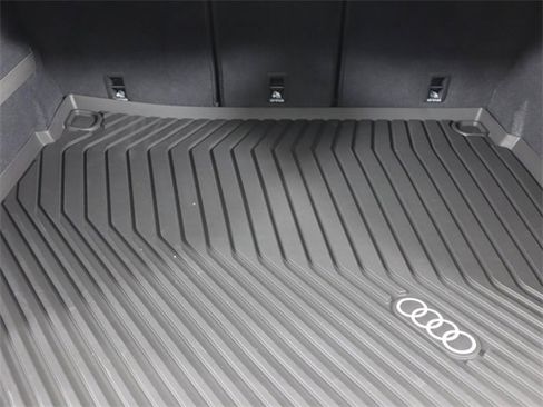 New 2025 Audi Q5 Premium Plus image 25