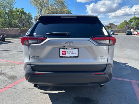 Used 2024 Toyota RAV4 XLE AWD/4WD image 4