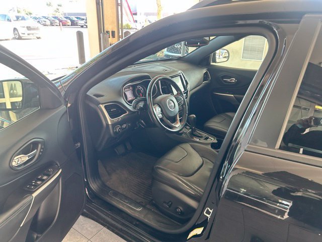 Used 2020 Jeep Cherokee High Altitude AWD/4WD image 16