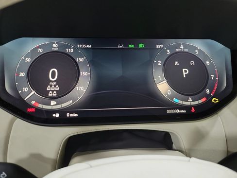 New 2026 Land Rover Range Rover Long Wheelbase SE AWD/4WD image 17