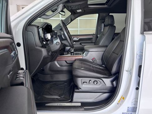 Certified 2023 Chevrolet Silverado 1500 High Country AWD/4WD image 9