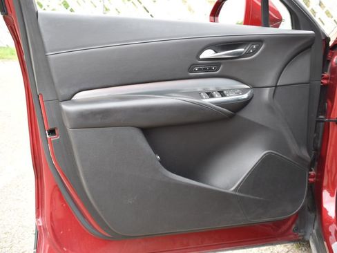 Used 2019 Cadillac XT4 Premium Luxury image 8