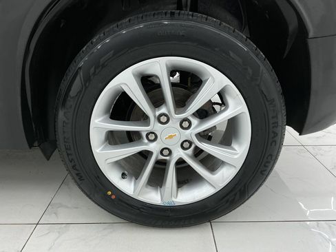 Used 2024 Chevrolet TrailBlazer LS FWD image 44