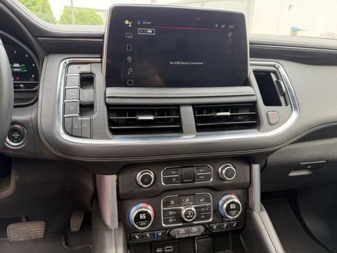 Used 2023 GMC Yukon SLT AWD/4WD image 22