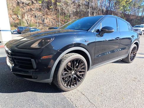 Used 2021 Porsche Cayenne Coupe AWD/4WD image 1