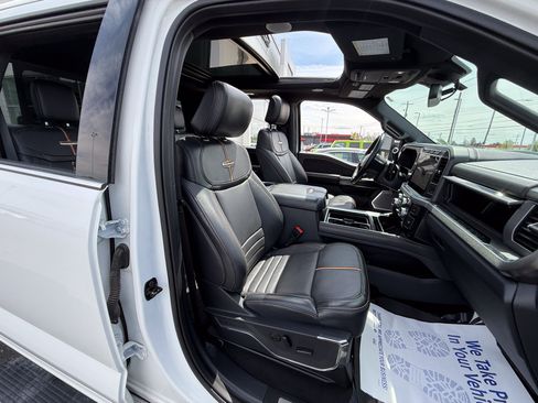 Used 2024 Ford F450 Platinum w/ FX4 Off-Road Package AWD/4WD image 24