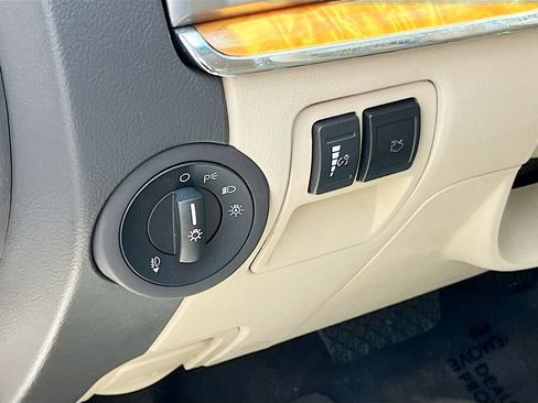 Used 2012 Lincoln MKZ FWD image 10
