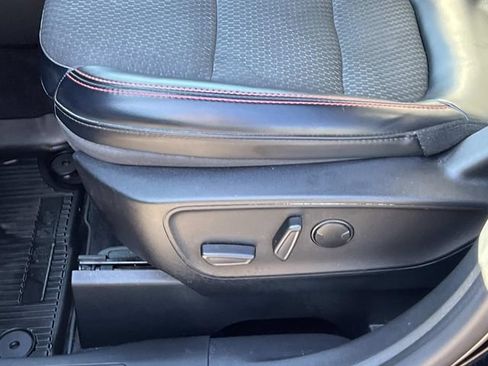 Certified 2023 Ford Escape ST-Line AWD/4WD image 18