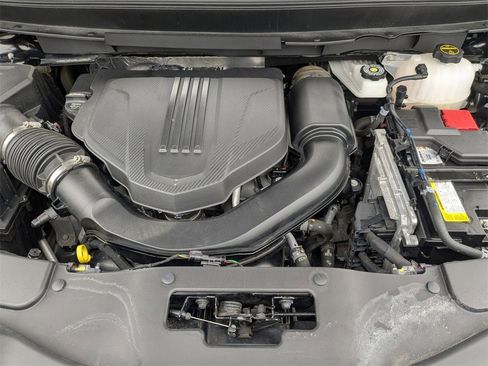 Used 2024 Chevrolet Traverse RS image 26