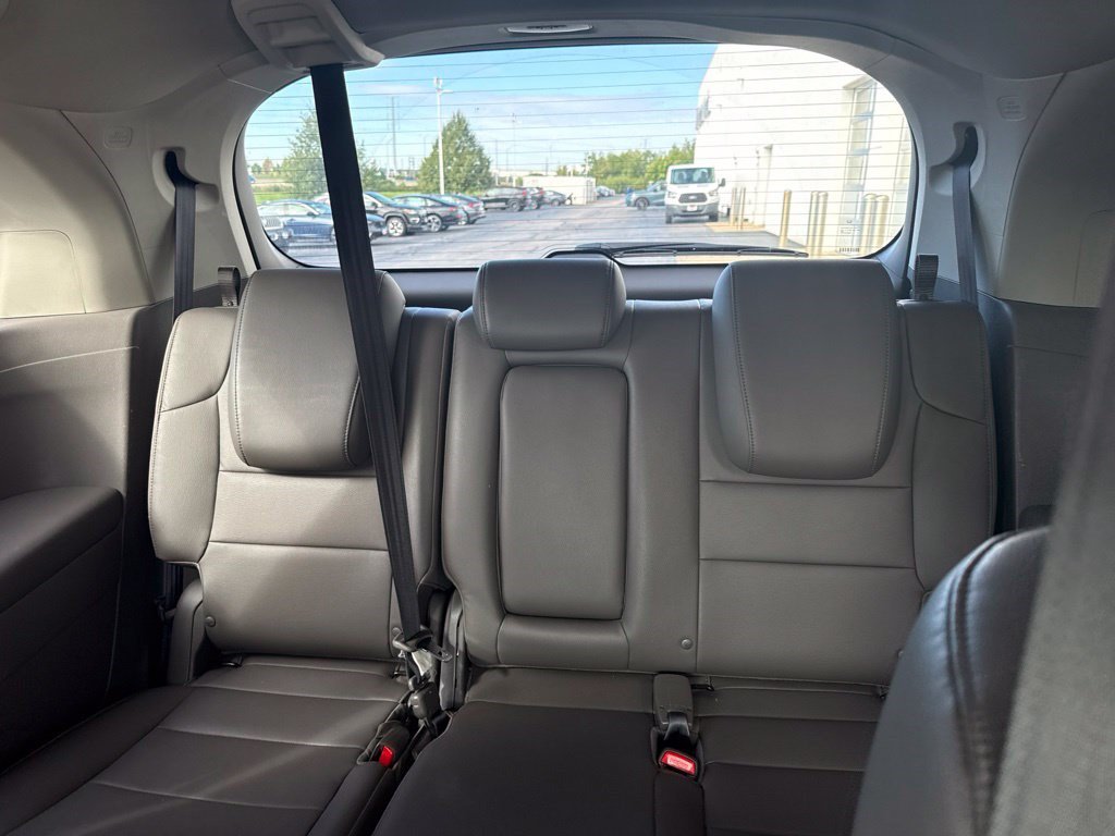 Used 2016 Honda Odyssey Touring image 9