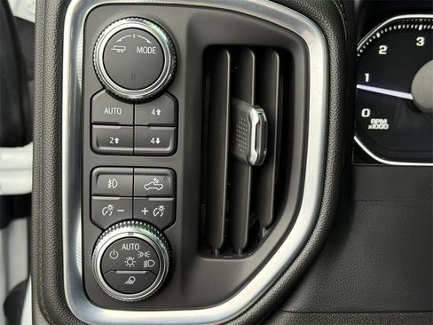 Certified 2021 GMC Sierra 2500 AT4 w/ Gooseneck/5TH Wheel Package image 18