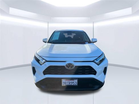 Used 2025 Toyota RAV4 LE FWD image 8