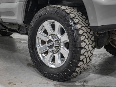 Used 2019 Ford F250 Platinum w/ Platinum Ultimate Package AWD/4WD image 64