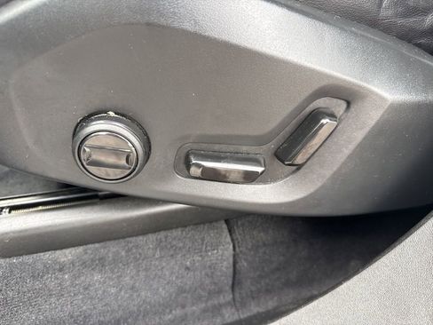 Used 2022 Volvo XC90 T5 Momentum image 22