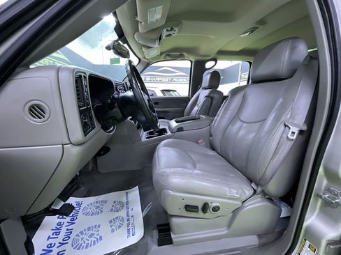 Used 2004 GMC Sierra 2500 SLT w/ Skid Plate Package image 18