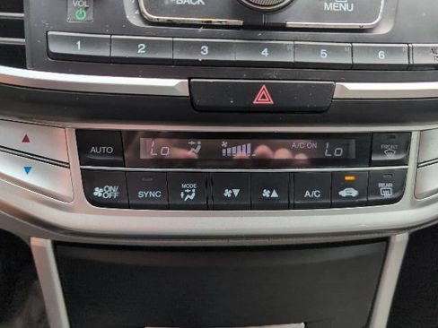 Used 2013 Honda Accord LX image 19