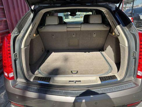 Used 2011 Cadillac SRX Luxury image 9