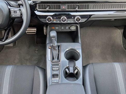 Used 2025 Honda Civic Sport image 18