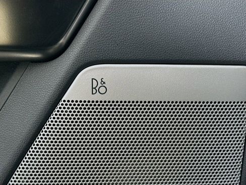 Used 2023 Ford F150 Platinum image 19