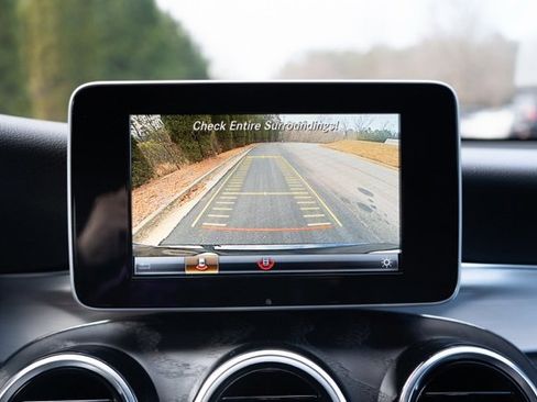 Used 2019 Mercedes-Benz GLC 300 image 24