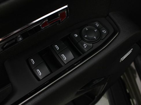 Used 2024 GMC Sierra 1500 AT4 w/ Technology Package AWD/4WD image 18
