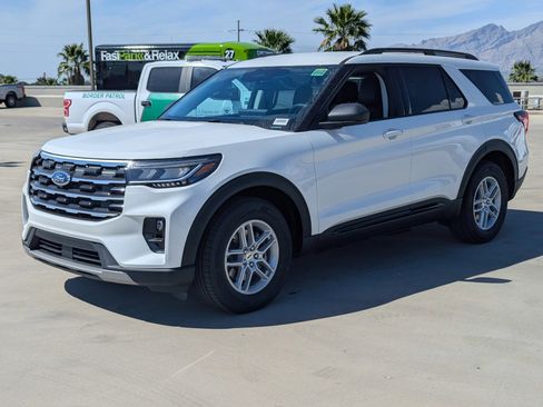 New 2026 Ford Explorer Active w/ Active Comfort Package RWD image 5