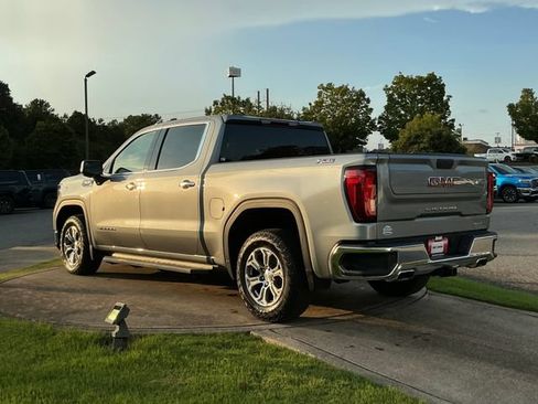 Used 2023 GMC Sierra 1500 SLT w/ SLT Convenience Package AWD/4WD image 5