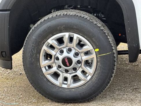 New 2026 GMC Sierra 2500 SLE w/ SLE Value Package; image 31